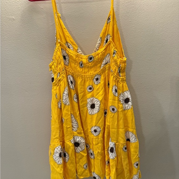 UO yellow sunflower sundress size med - Picture 5 of 6
